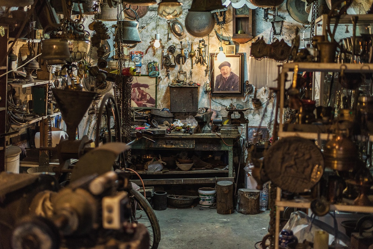 铁盒欧盟万宝路黑冰爆珠:怎样查询互联网注册账号